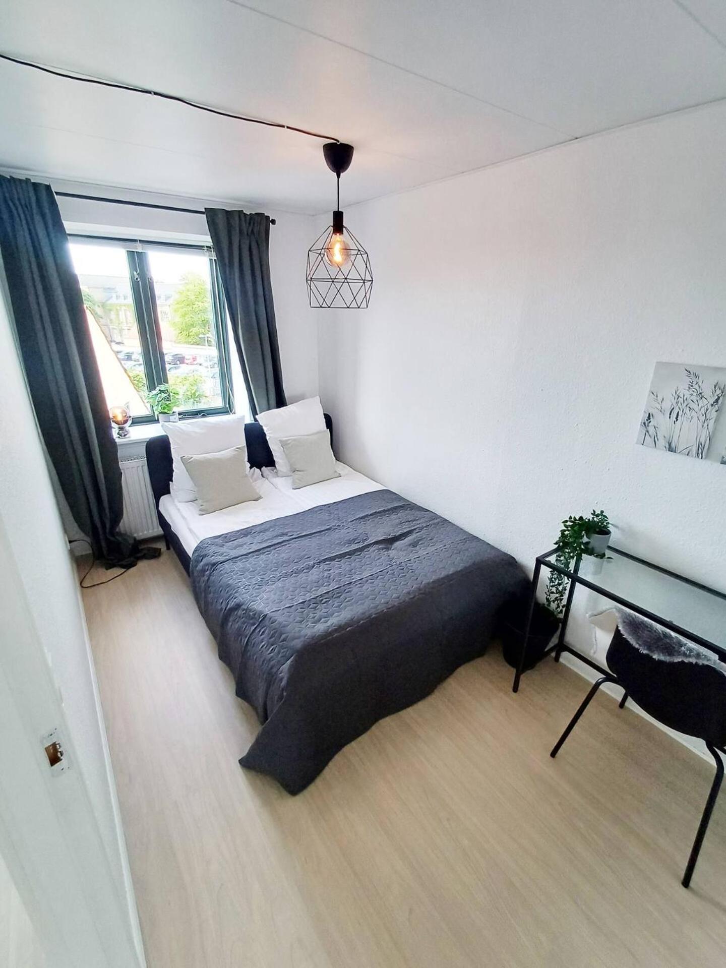 Central Double Room With Free Parking Hjørring المظهر الخارجي الصورة