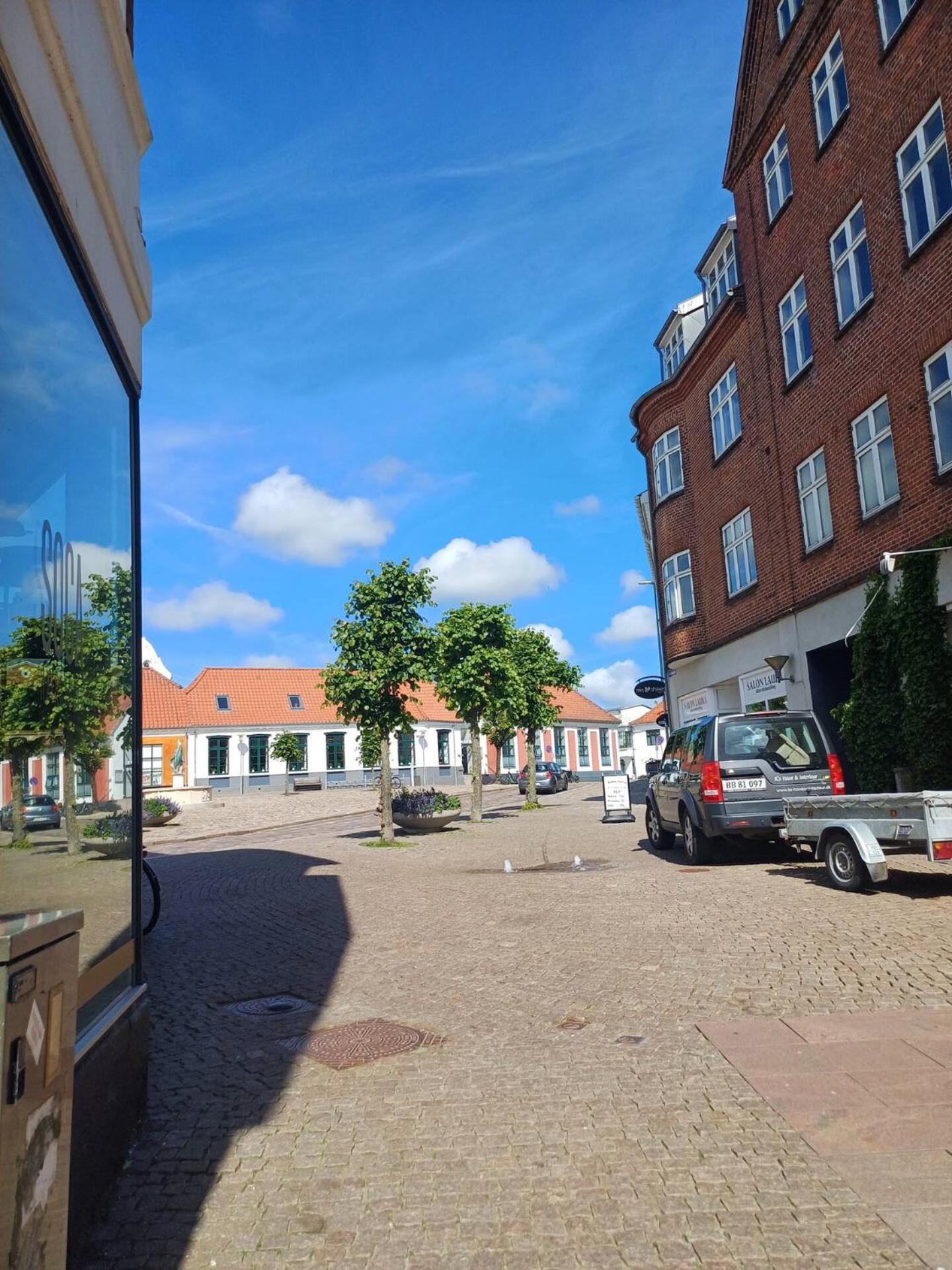 Central Double Room With Free Parking Hjørring المظهر الخارجي الصورة